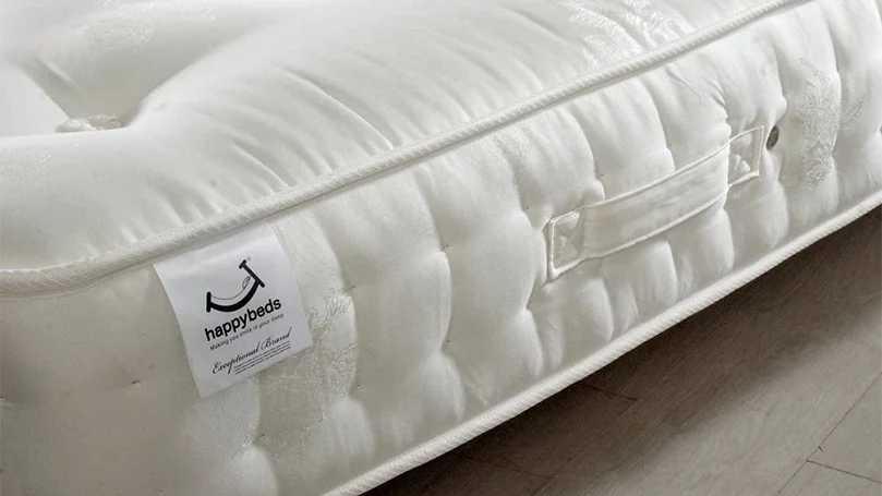 une image des poignées latérales du matelas signature 2000 de happy beds