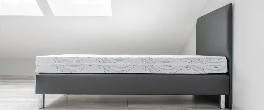 Cadre de lit simple