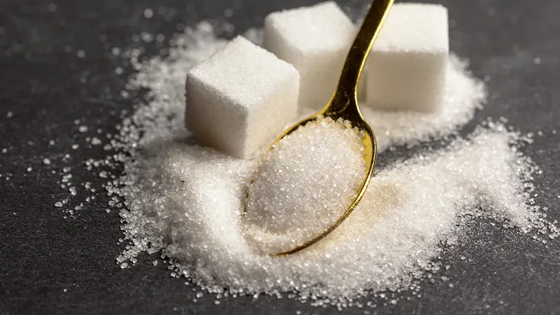 Le sucre fait-il vraiment de vous des cubes de sucre superflus et une cuillère à thé de sucre ?