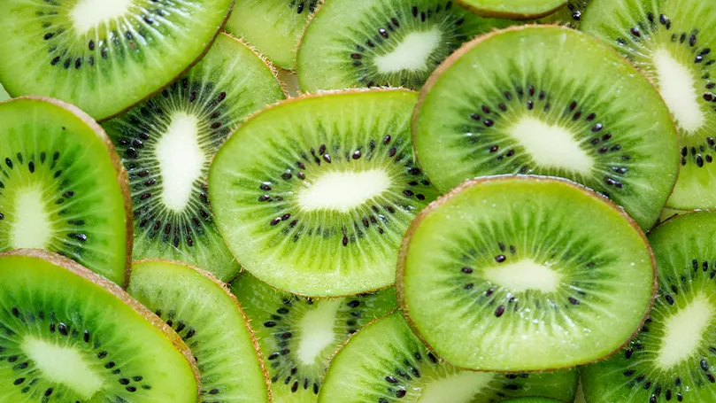 Une image de tranches de kiwi.